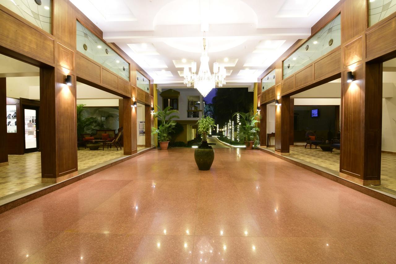 Crystal By Morpho, Goa Villagio Resort Betalbatim Exterior foto